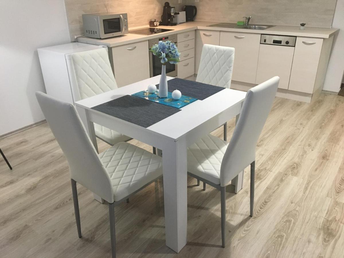 Queen Apartman Ντέμπρετσεν Εξωτερικό φωτογραφία