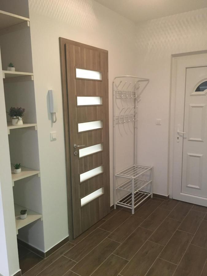 Queen Apartman Ντέμπρετσεν Εξωτερικό φωτογραφία