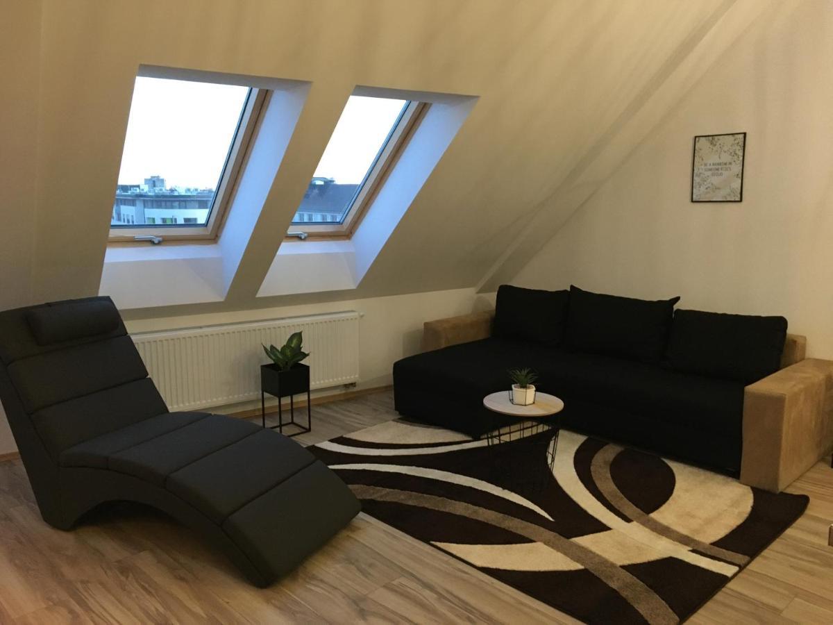Queen Apartman Ντέμπρετσεν Εξωτερικό φωτογραφία